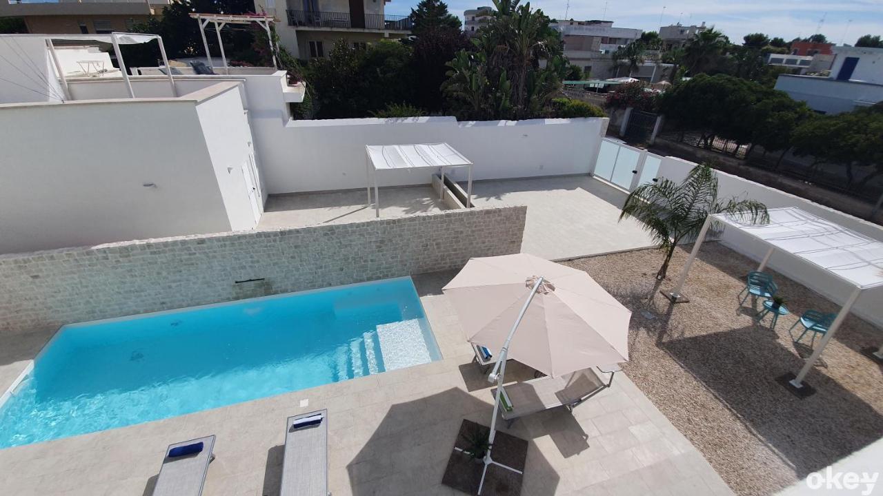 Villa Mediterranea Apartments - Seaview, Pool & Garden Bari Exteriör bild