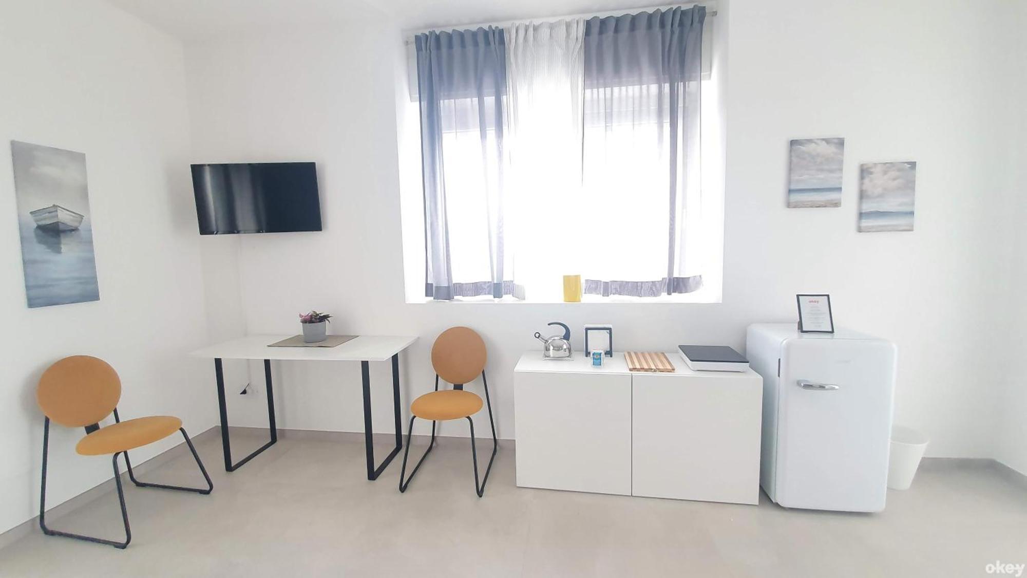 Villa Mediterranea Apartments - Seaview, Pool & Garden Bari Exteriör bild
