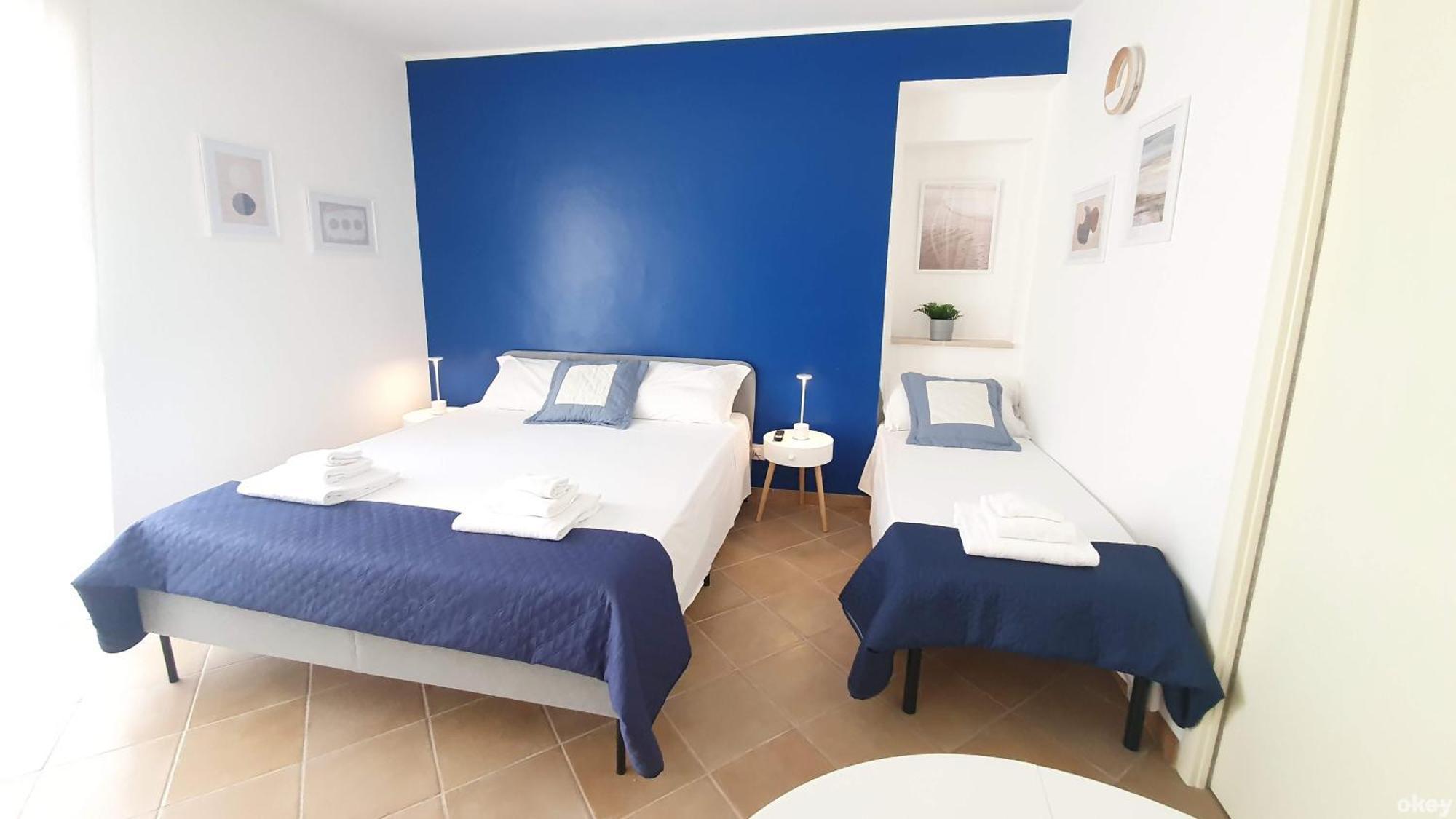 Villa Mediterranea Apartments - Seaview, Pool & Garden Bari Exteriör bild