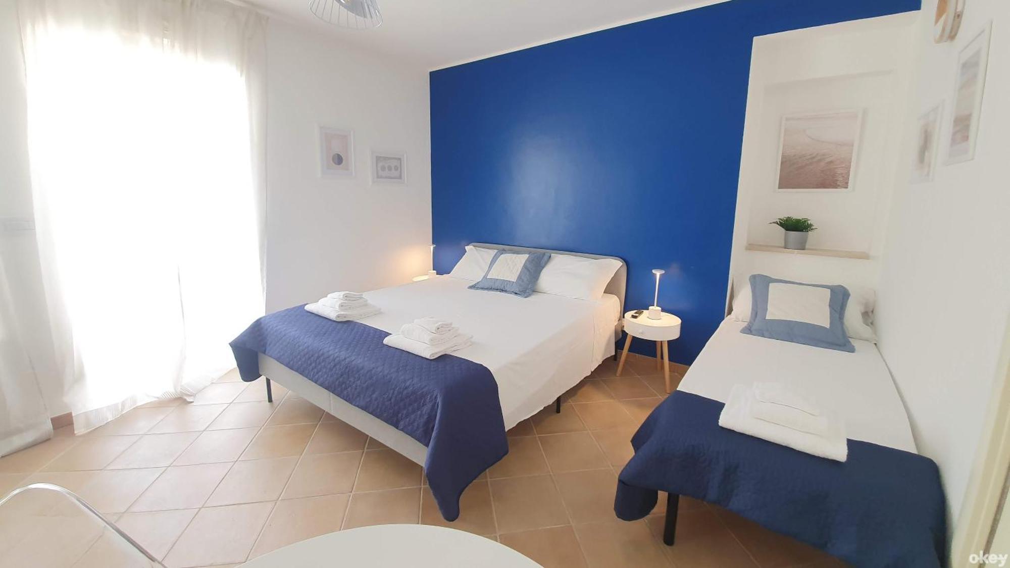 Villa Mediterranea Apartments - Seaview, Pool & Garden Bari Exteriör bild