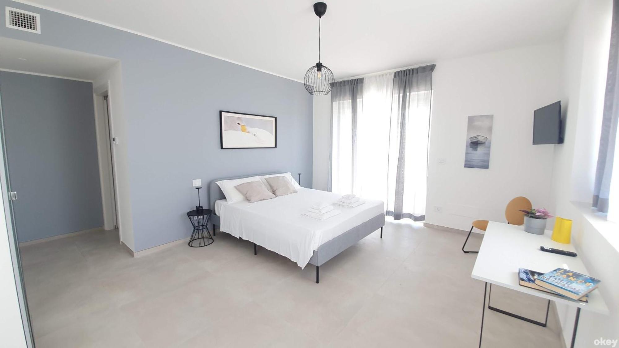 Villa Mediterranea Apartments - Seaview, Pool & Garden Bari Exteriör bild