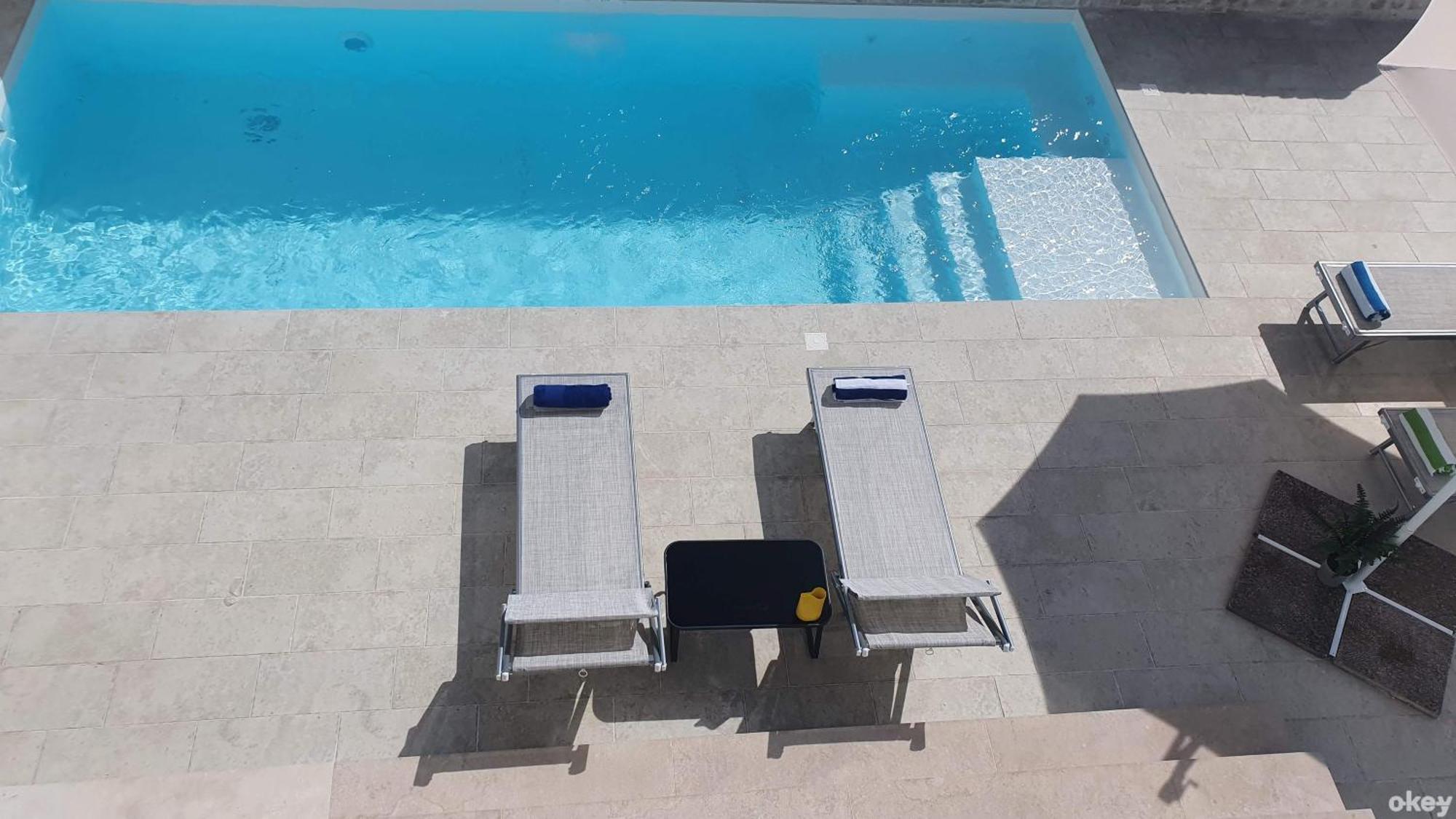 Villa Mediterranea Apartments - Seaview, Pool & Garden Bari Exteriör bild