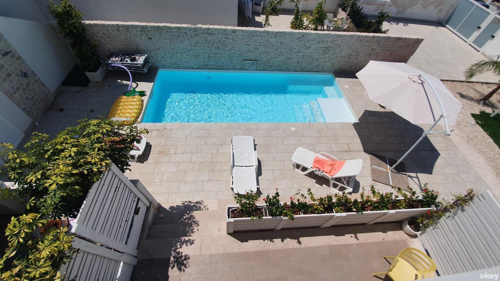 Villa Mediterranea Apartments - Seaview, Pool & Garden Bari Exteriör bild