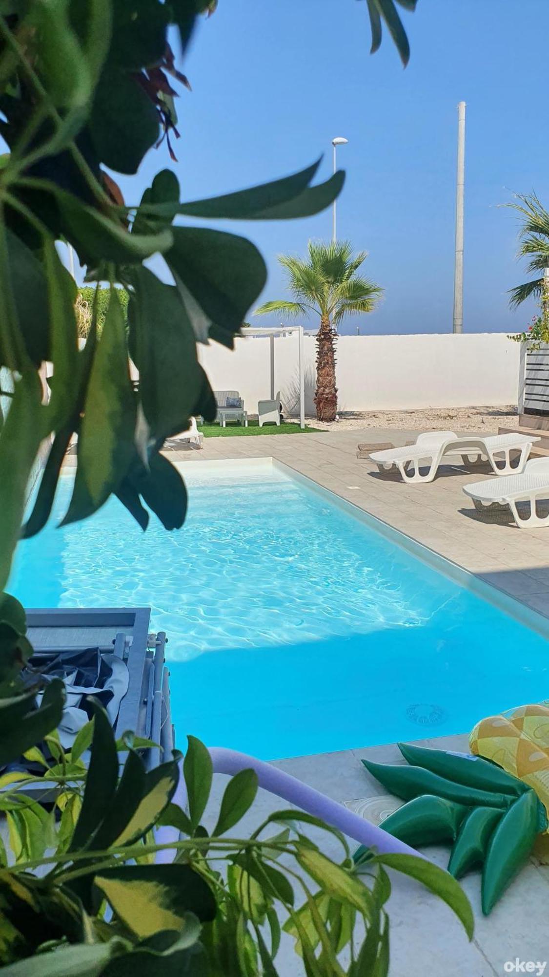 Villa Mediterranea Apartments - Seaview, Pool & Garden Bari Exteriör bild
